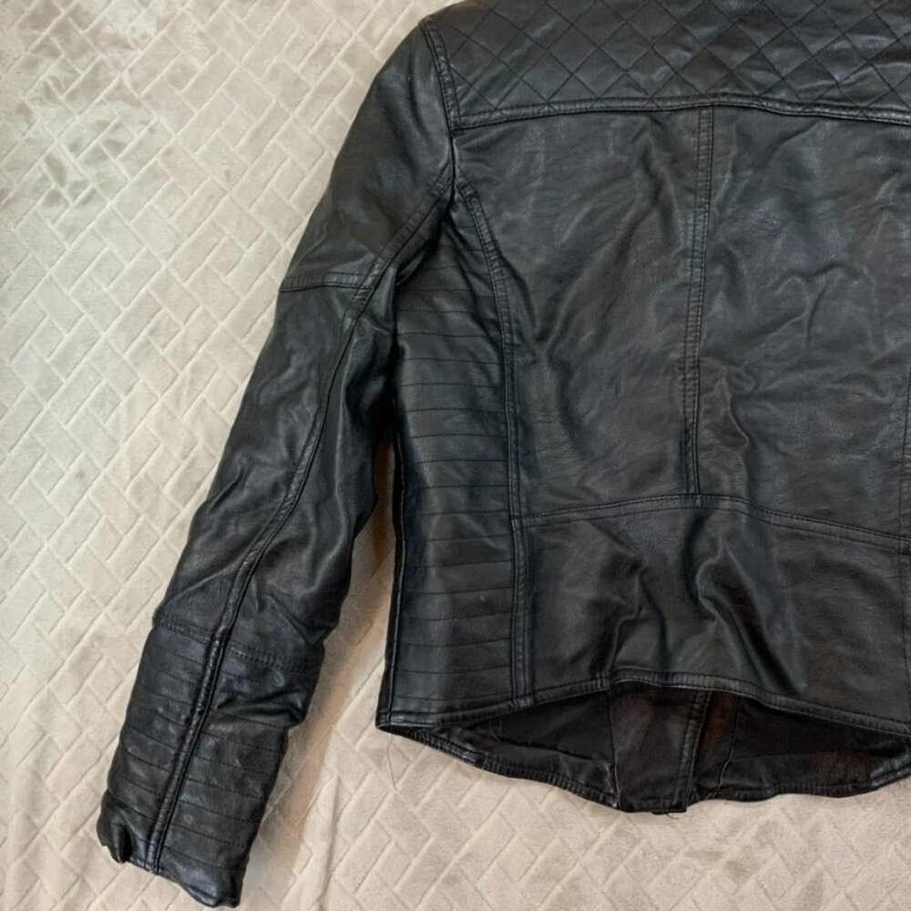 Love Tree Black Faux Leather Moto Jacket - Picture 14 of 15